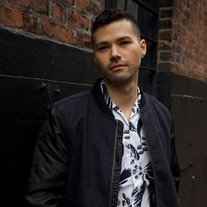 Meet your Posher, Adrian